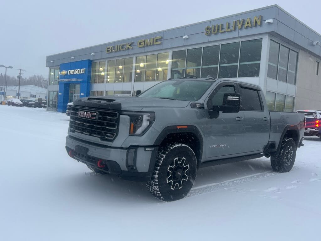 2024 GMC Sierra 3500HD AT4 Crew Cab 4WD