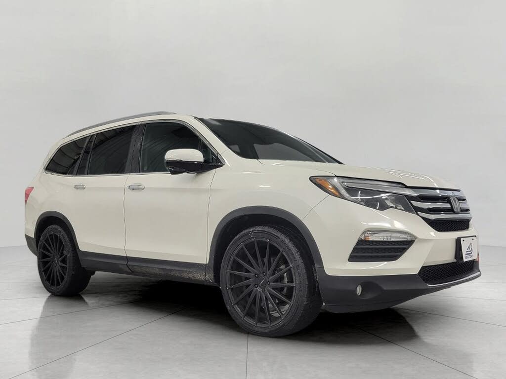 2018 Honda Pilot Touring FWD