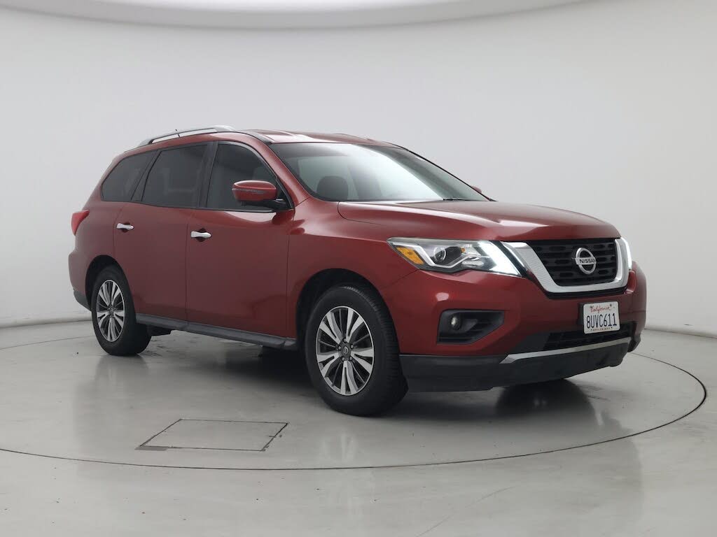 2017 Nissan Pathfinder SL