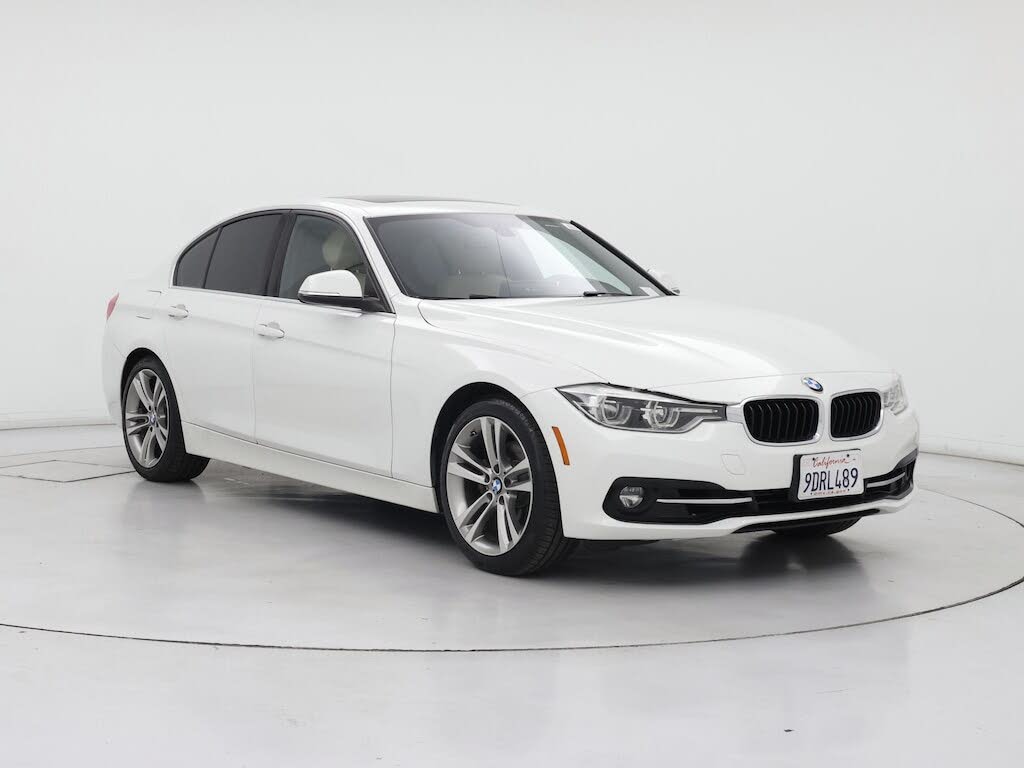 2018 BMW 3 Series 330i Sedan RWD