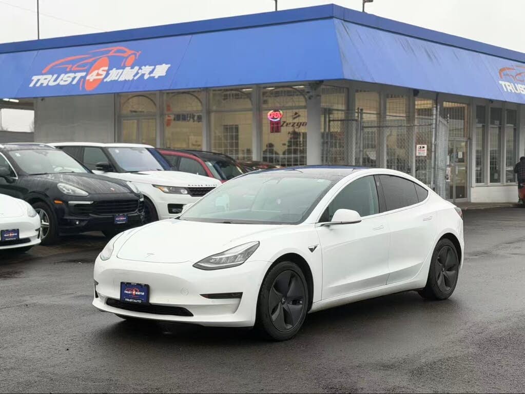 2020 Tesla Model 3 Standard Range Plus RWD