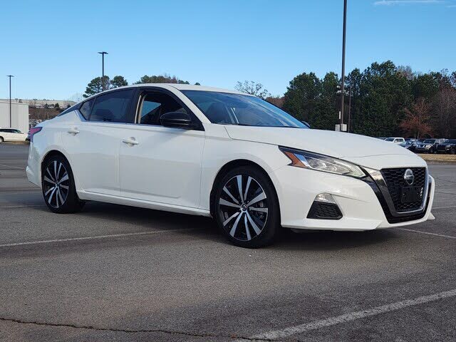 2022 Nissan Altima 2.5 SR FWD