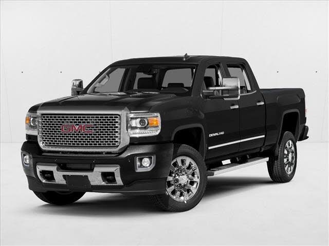 2017 GMC Sierra 2500HD Denali Crew Cab SB 4WD