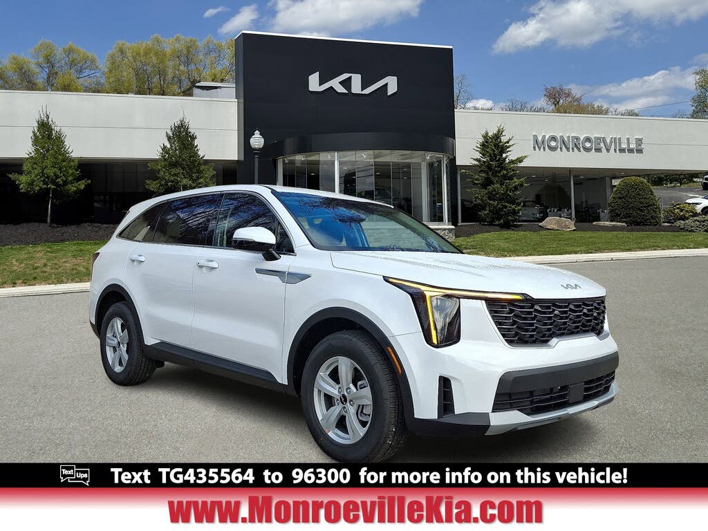 2026 Kia Sorento LX FWD
