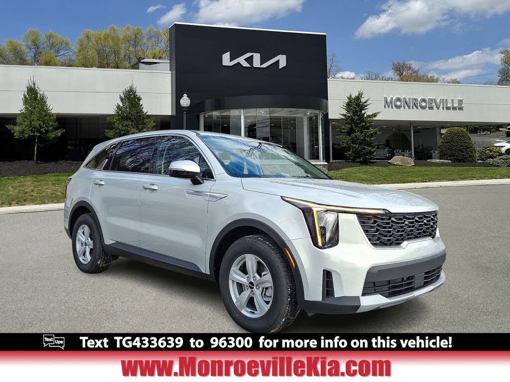 2026 Kia Sorento LX FWD