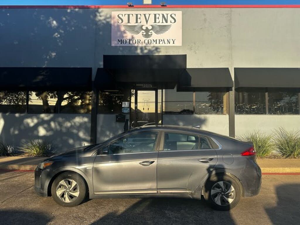 2018 Hyundai Ioniq Hybrid SEL FWD