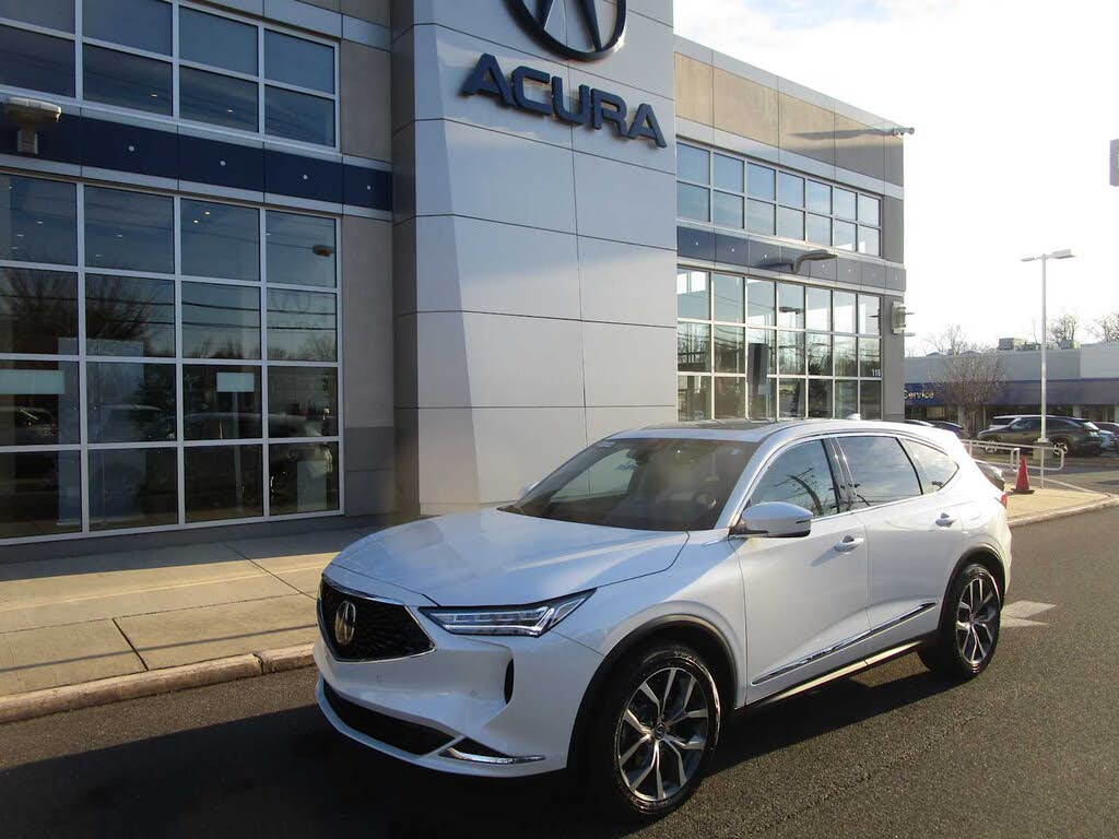 2022 Acura MDX SH-AWD with Technology Package