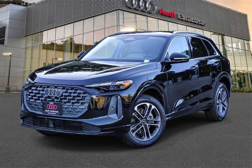 2025 Audi Q5 quattro Premium 40 TFSI