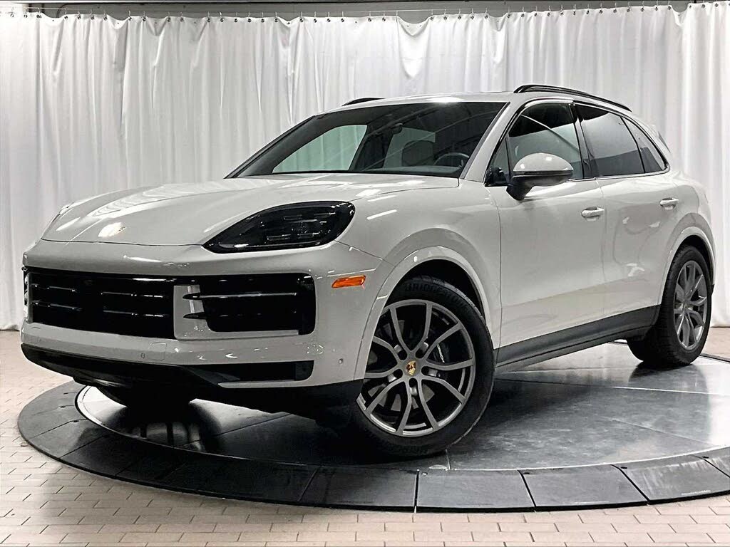 2025 Porsche Cayenne AWD