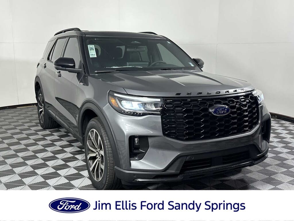 2025 Ford Explorer ST-Line AWD