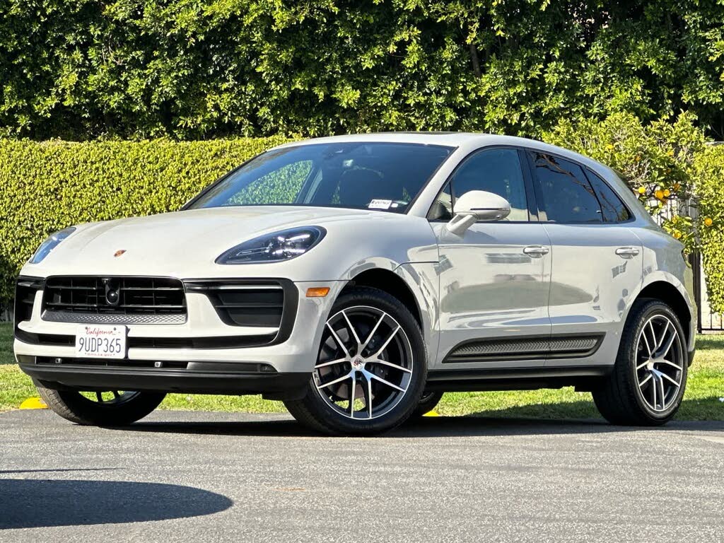 2025 Porsche Macan