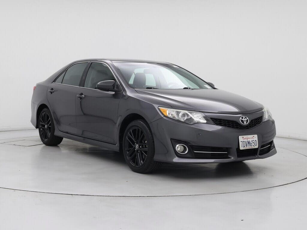 2014 Toyota Camry SE V6