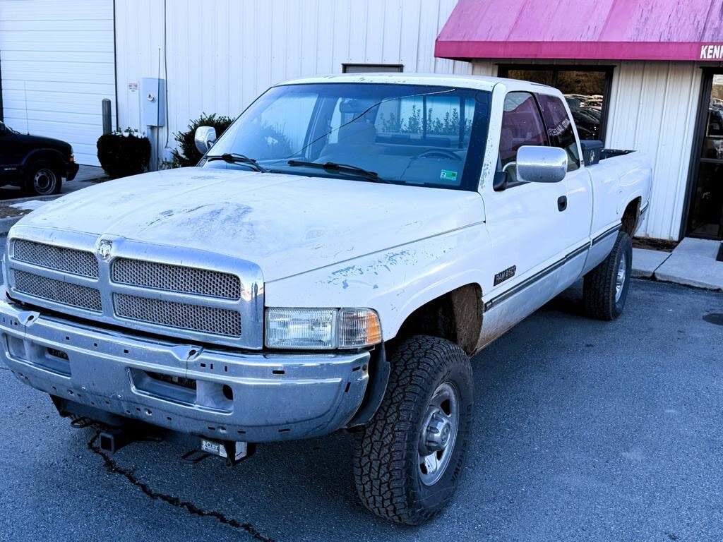 1996 Dodge RAM 2500 ST Club Cab 4WD