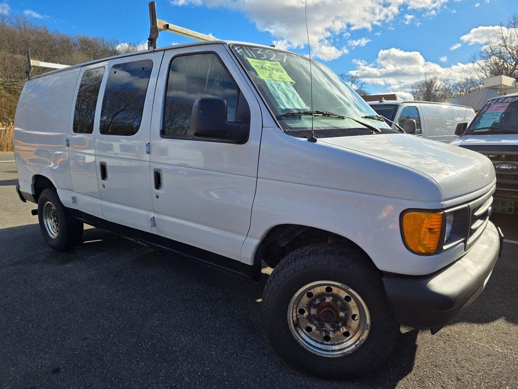 2005 Ford E-Series E-250 Cargo Van