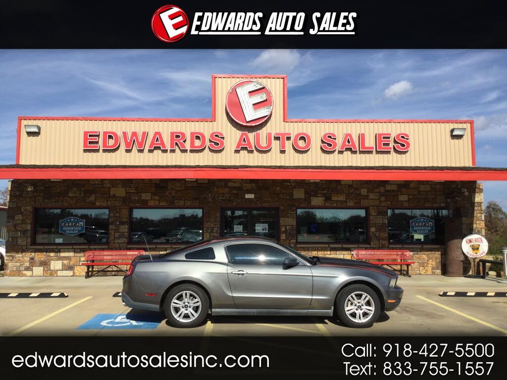 2010 Ford Mustang V6 Coupe RWD