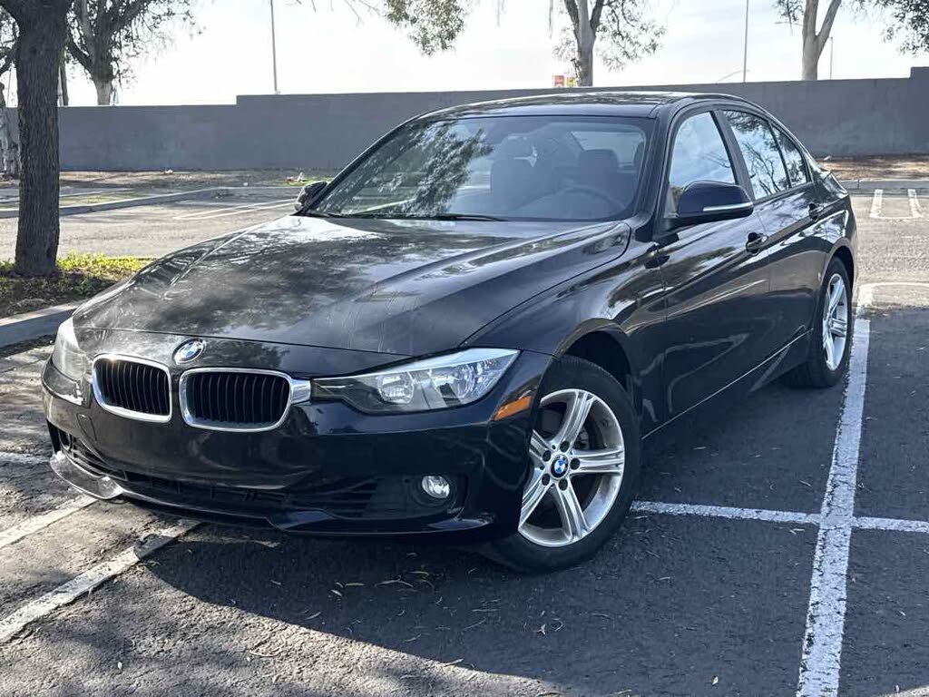 2013 BMW 3 Series 328i Sedan RWD