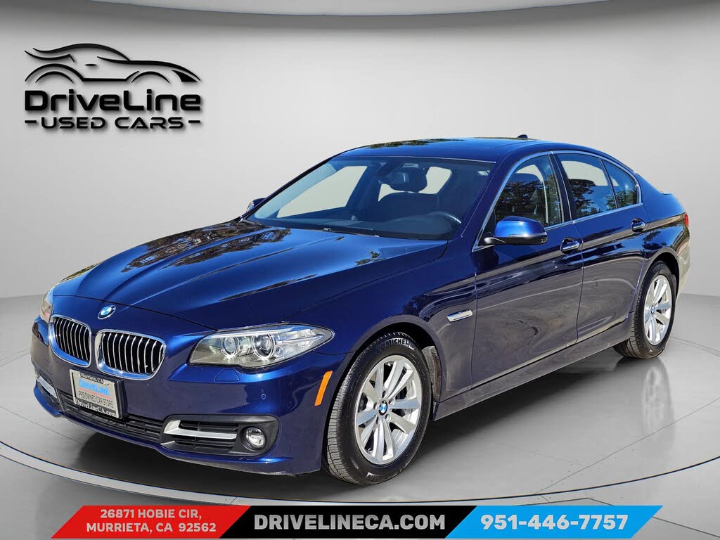 2016 BMW 5 Series 528i Sedan RWD