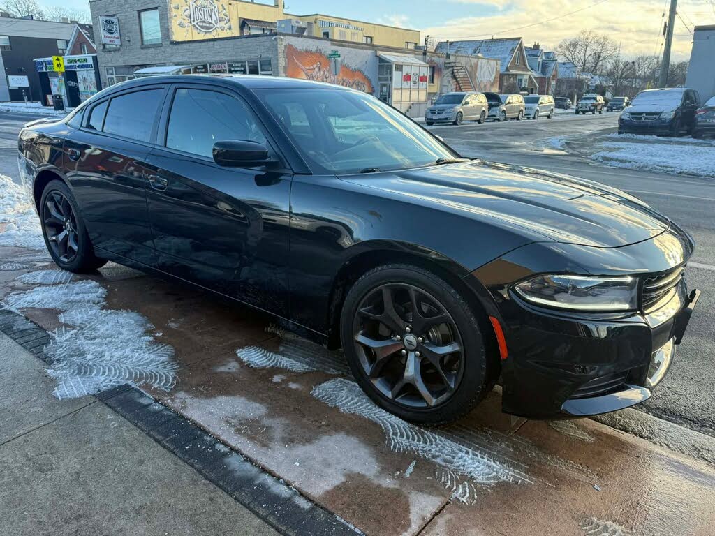 2017 Dodge Charger SXT RWD