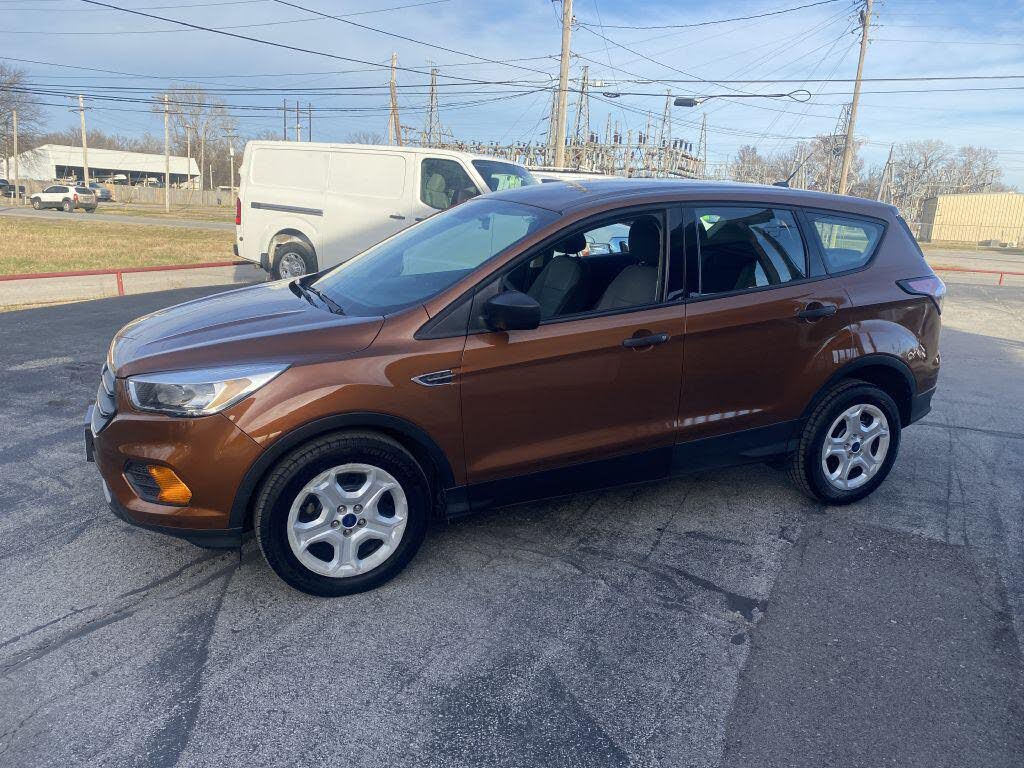 2017 Ford Escape S FWD