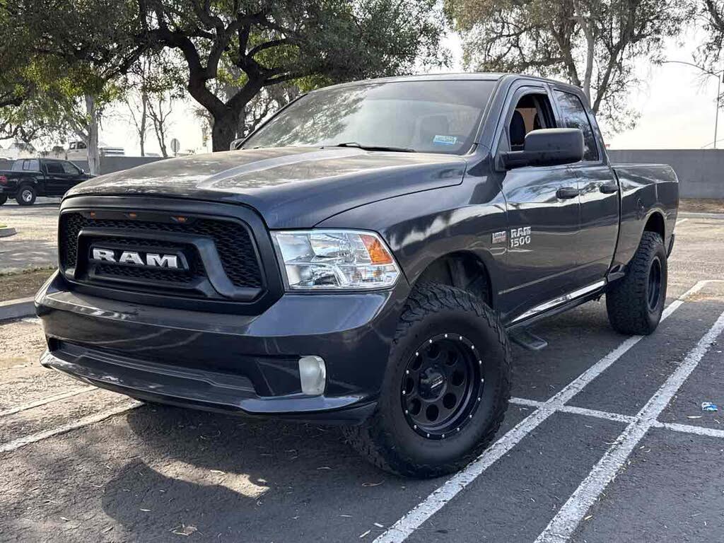 2017 RAM 1500 Express Quad Cab 4WD