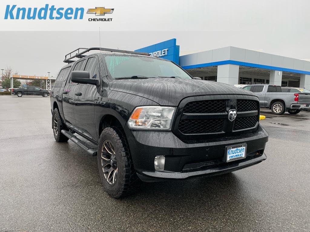 2018 RAM 1500 Express Crew Cab 4WD