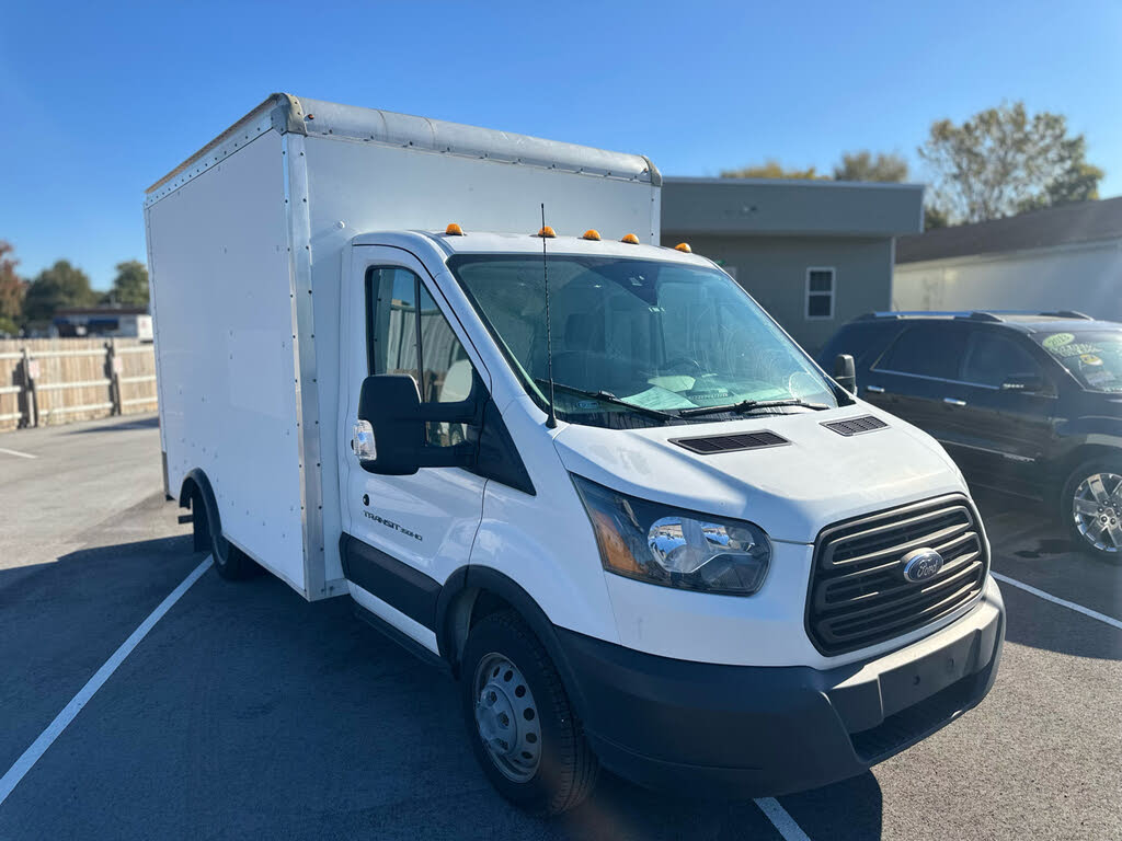 2019 Ford Transit Chassis 350 HD 9950 GVWR SB Cutaway DRW FWD