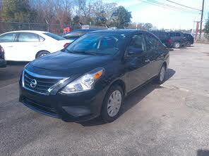 Nissan Versa SV FWD