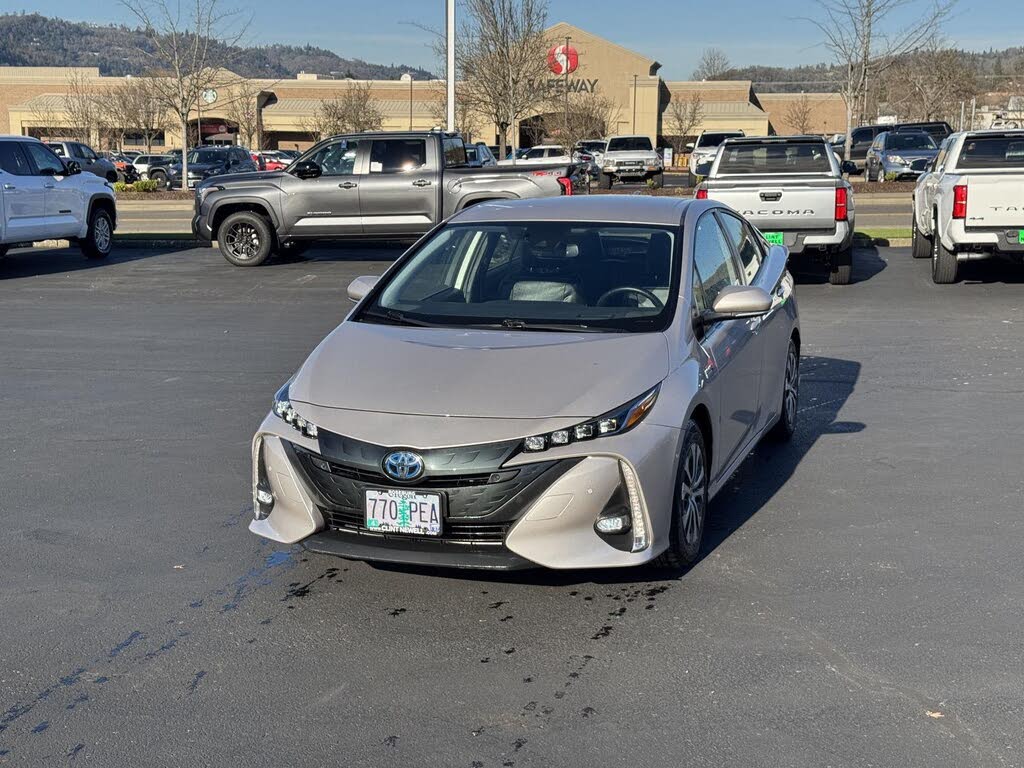 2021 Toyota Prius Prime Limited FWD