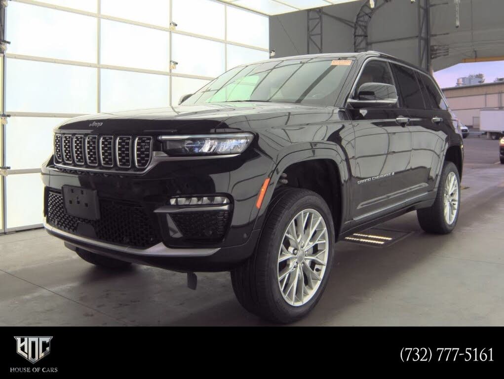 2022 Jeep Grand Cherokee Summit 4WD