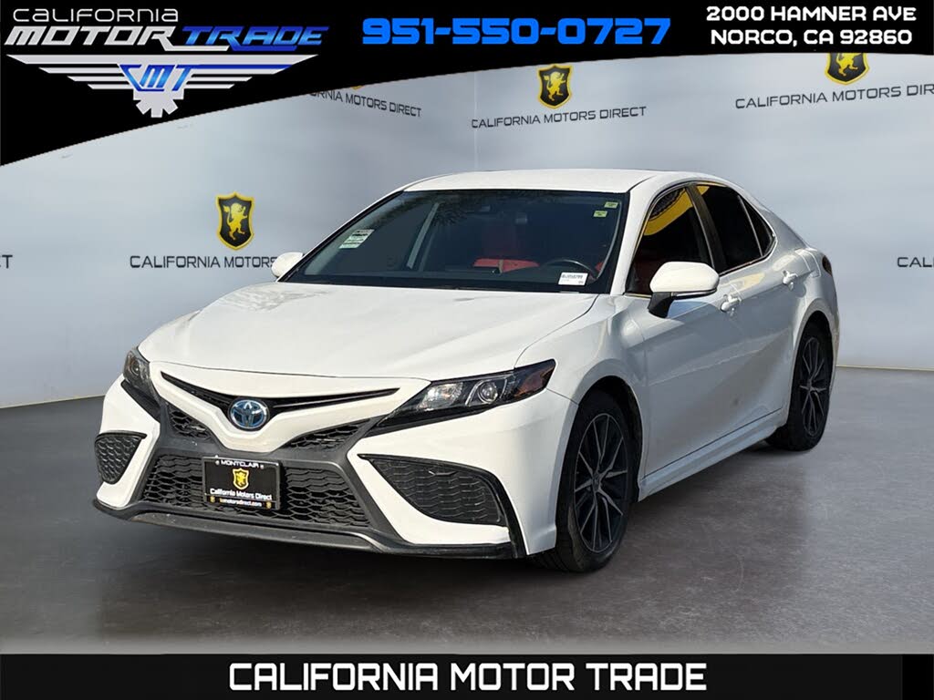 2024 Toyota Camry Hybrid SE FWD