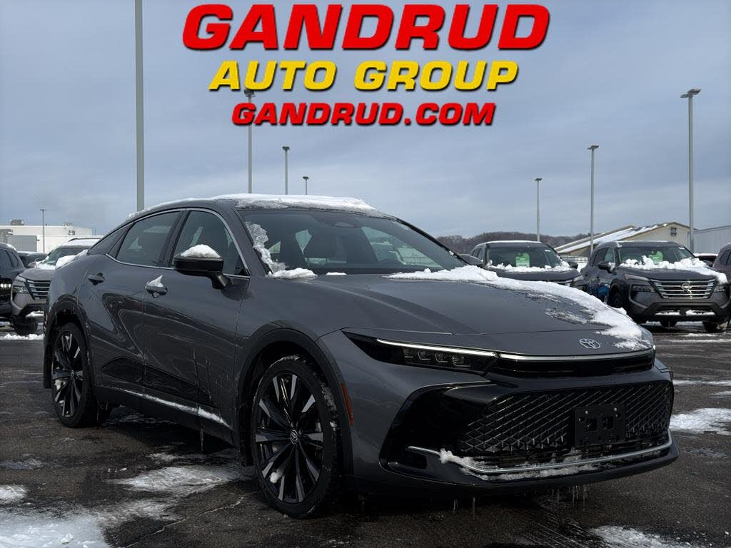 2024 Toyota Crown Platinum AWD