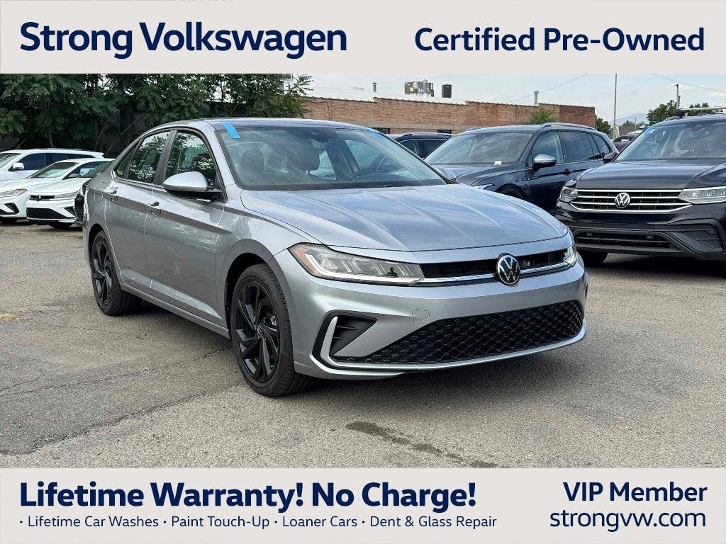 2025 Volkswagen Jetta SE FWD