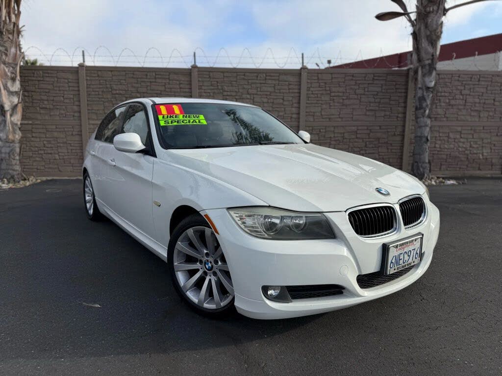 2011 BMW 3 Series 328i Sedan RWD