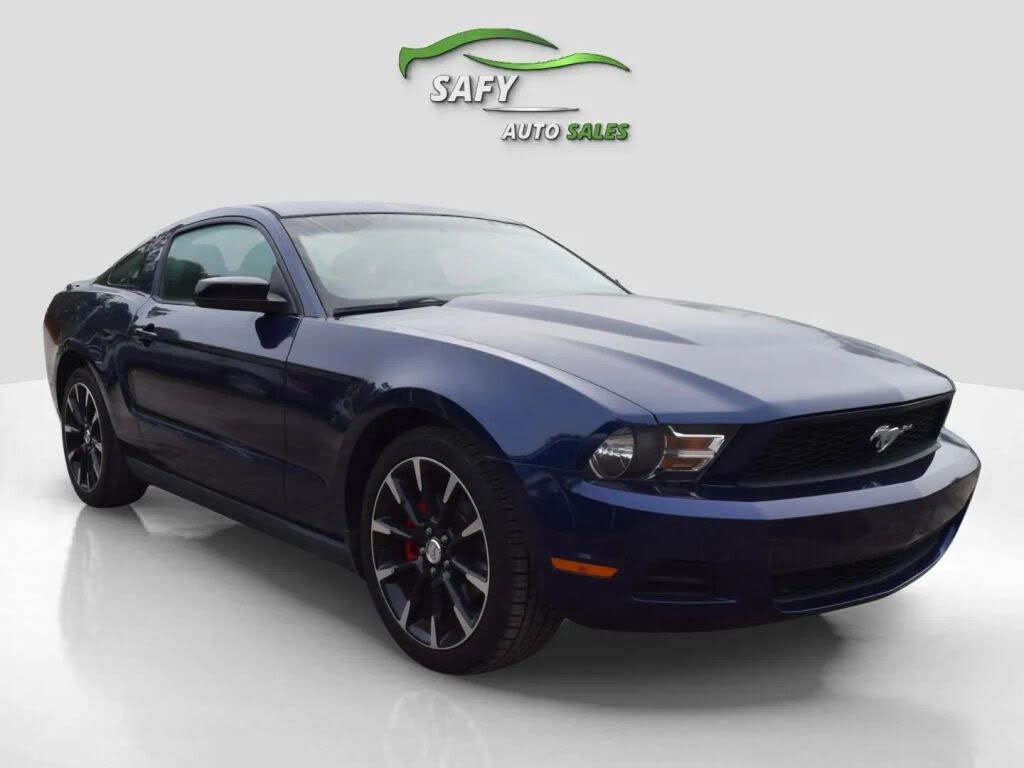 2012 Ford Mustang V6 Coupe RWD