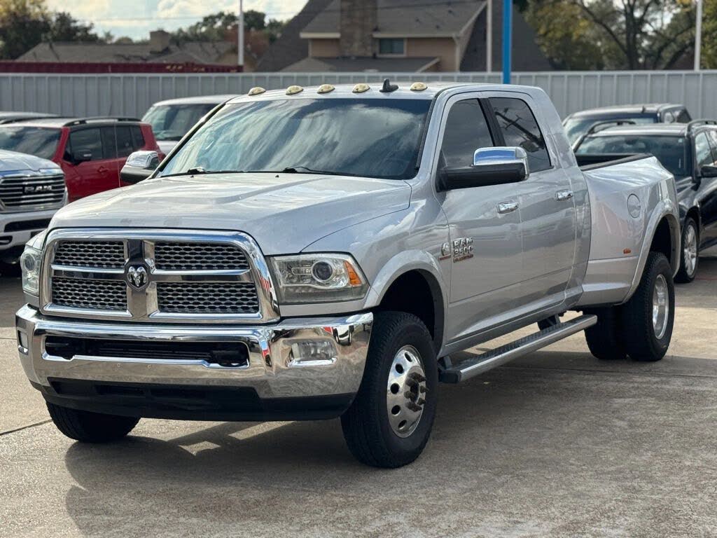 2015 RAM 3500 Laramie Mega Cab DRW 4WD
