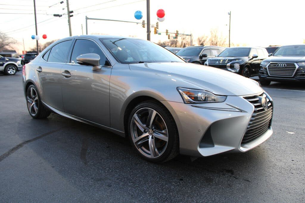 2018 Lexus IS 300 RWD
