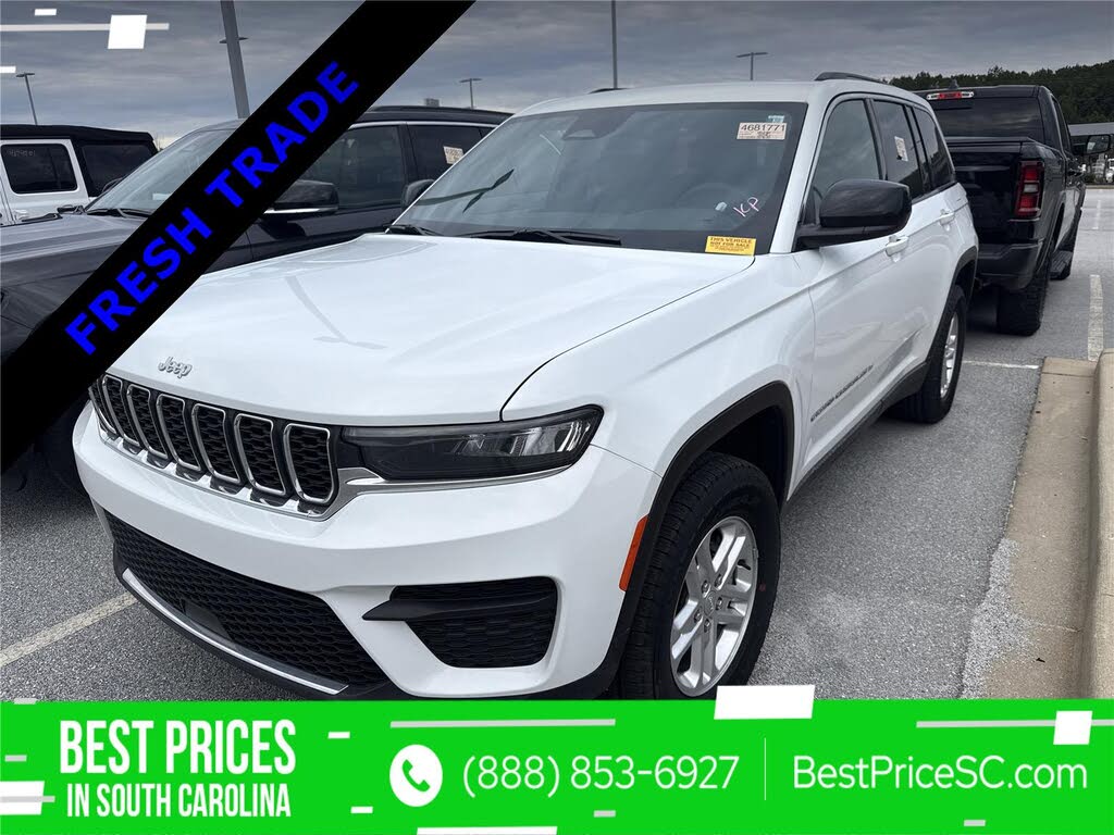 2024 Jeep Grand Cherokee Laredo RWD