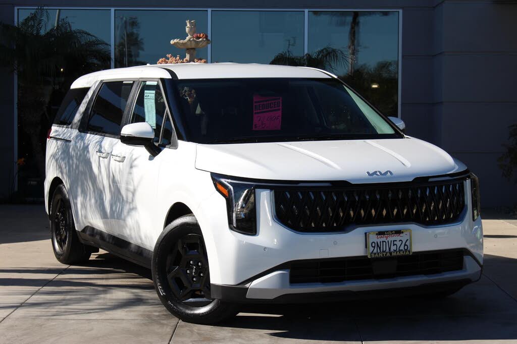 2025 Kia Carnival LXS FWD