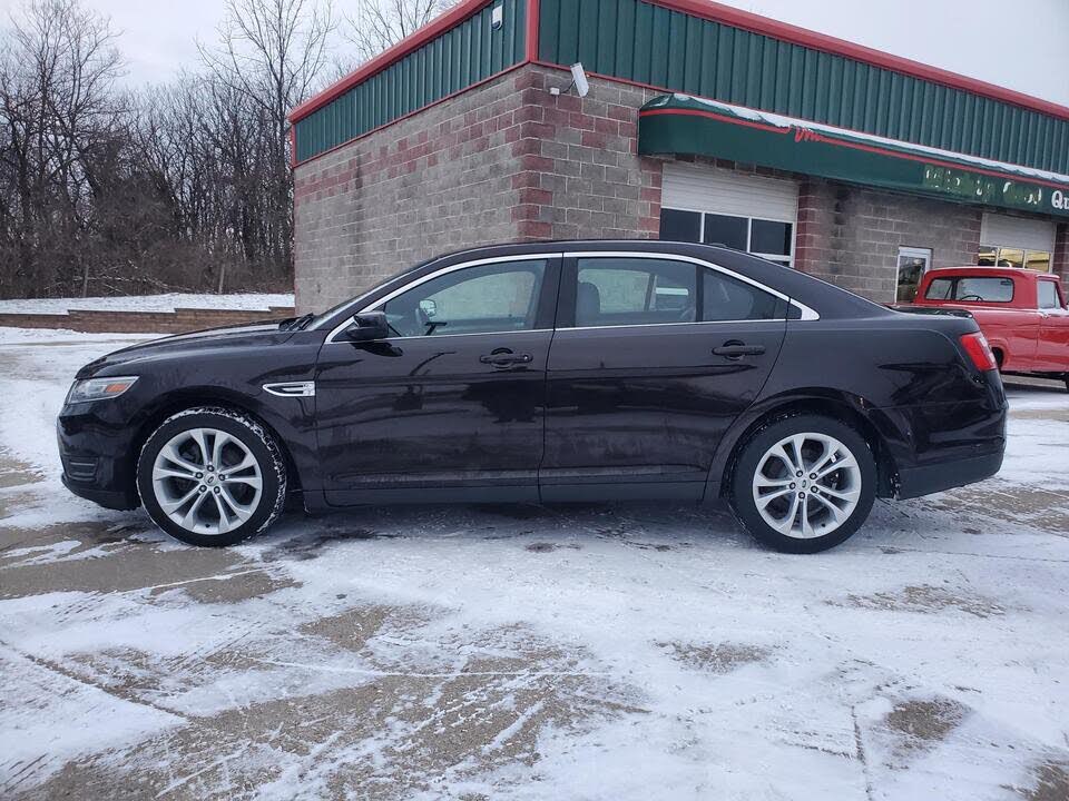 2013 Ford Taurus SEL