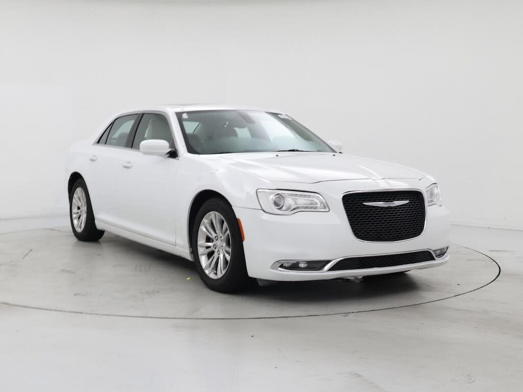2017 Chrysler 300 Limited RWD