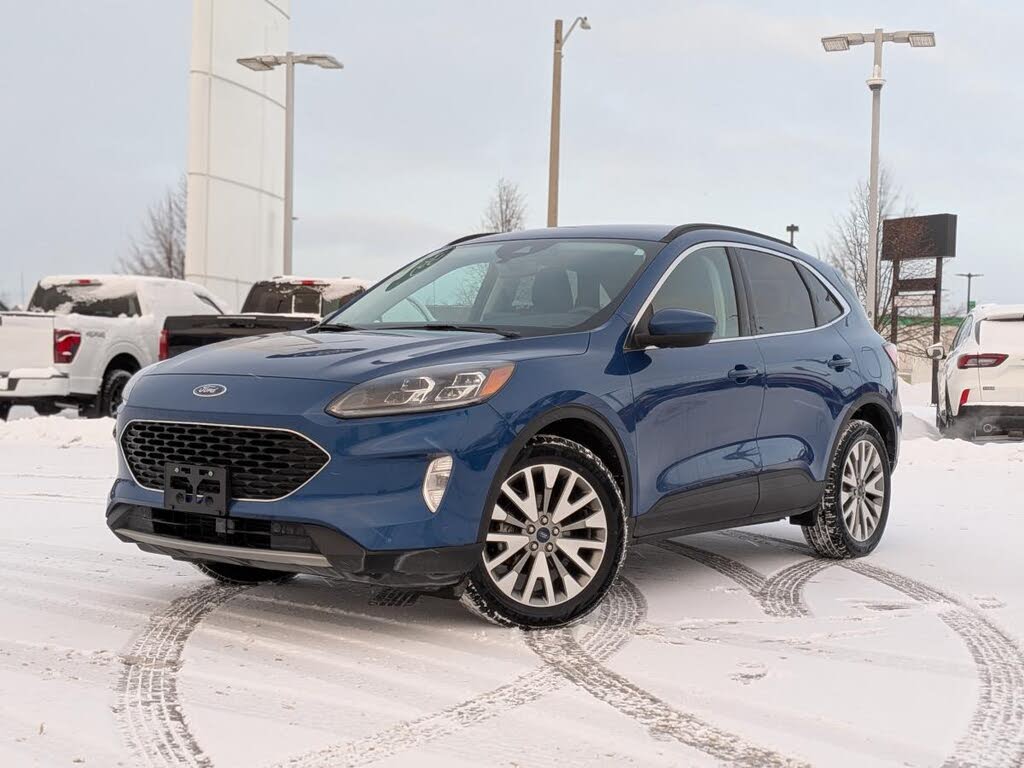 2022 Ford Escape Titanium AWD