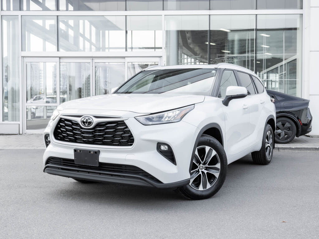 2023 Toyota Highlander XLE AWD