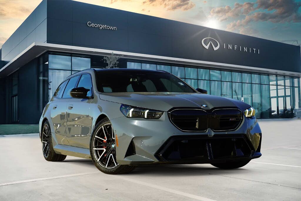 2025 BMW M5 Touring AWD
