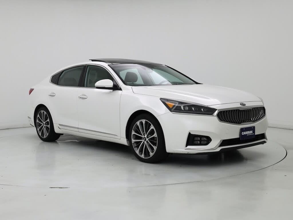 2017 Kia Cadenza Technology