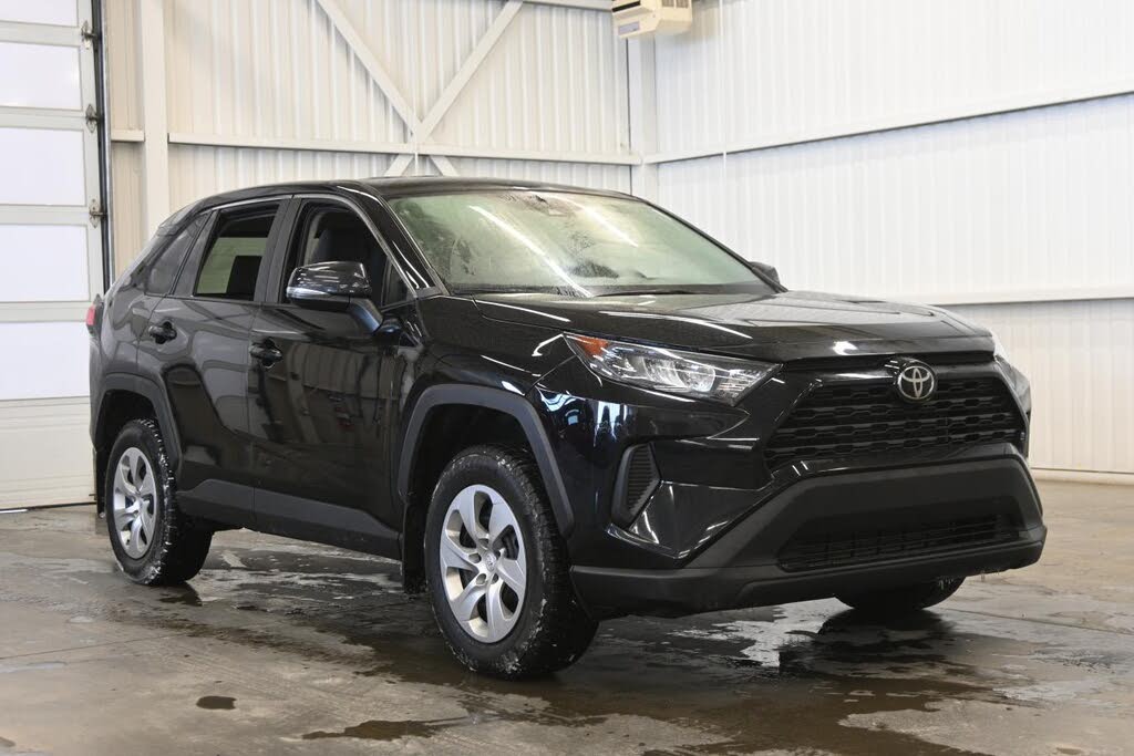 2022 Toyota RAV4 LE AWD