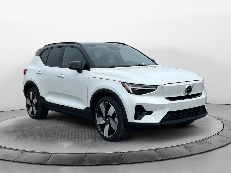 2024 Volvo XC40 Recharge Plus RWD