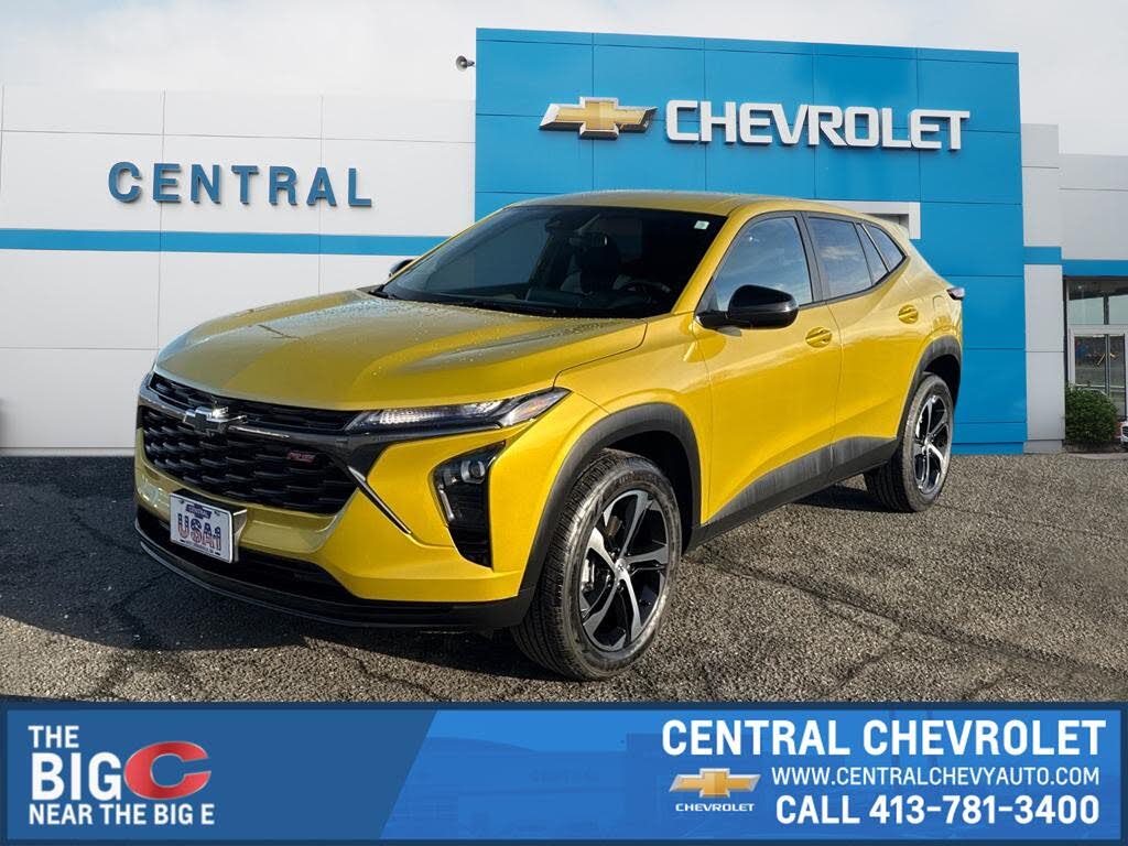 2024 Chevrolet Trax RS with 1RS FWD