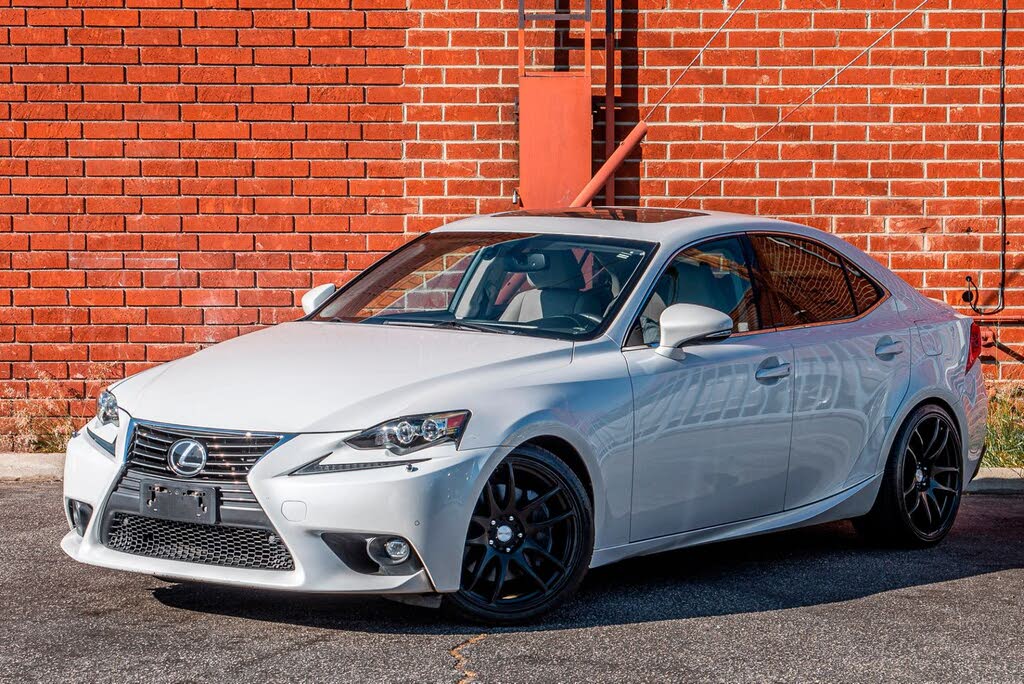 2016 Lexus IS 200t RWD