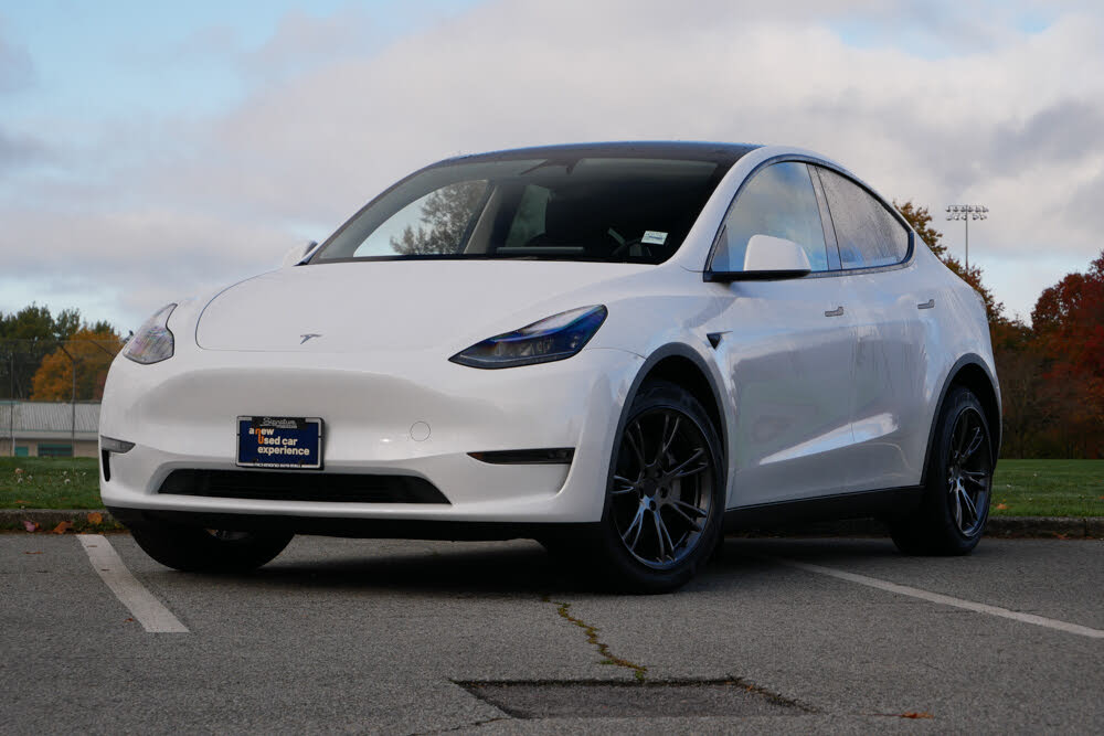 Tesla Model Y Long Range AWD 2024