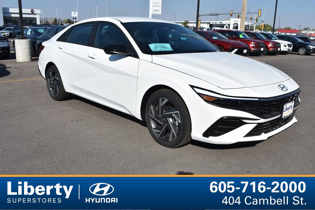 2025 Hyundai Elantra SEL Sport FWD